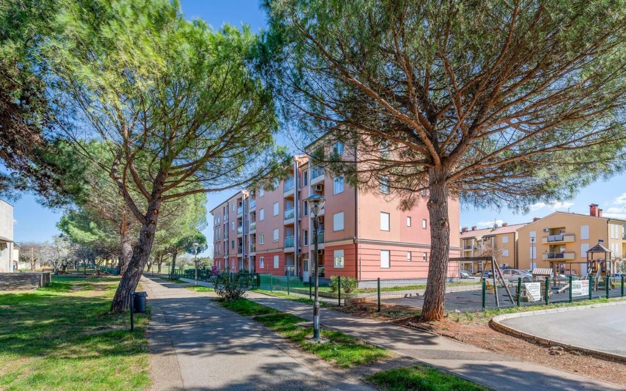 Laura House With Apartment ウマグ エクステリア 写真